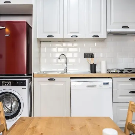 Apartman Inviting 1br Flat With Ac In Cihangir District